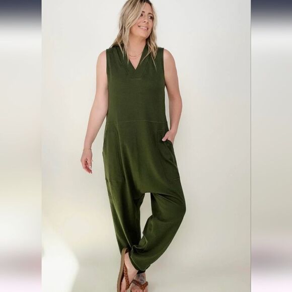 New Zenana Solid Sleeveless Harem Jumpsuit - Picture 12 of 16